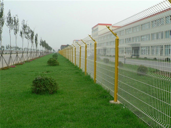 防护隔离养殖护栏网 铁丝护栏网养殖防护网